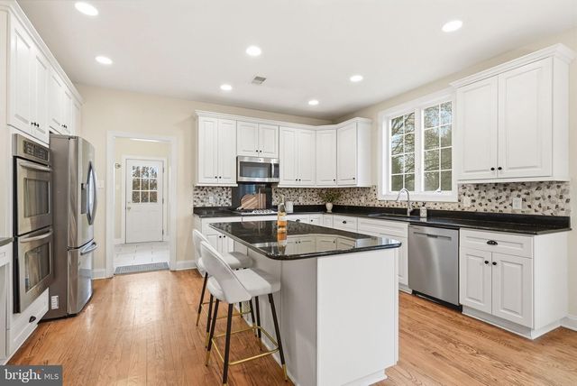 22 SPRINGLEA LN, Chester Springs, PA 19425