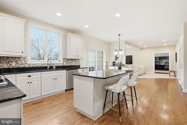 22 SPRINGLEA LN, Chester Springs, PA 19425