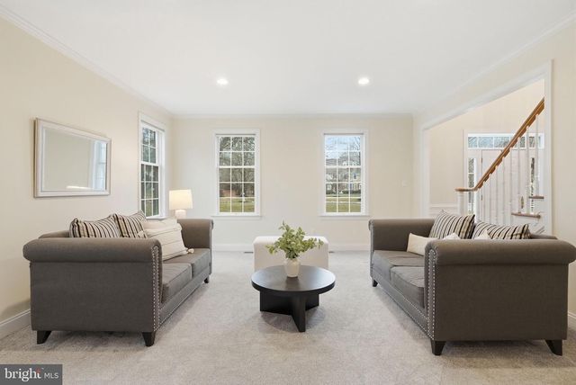 22 SPRINGLEA LN, Chester Springs, PA 19425