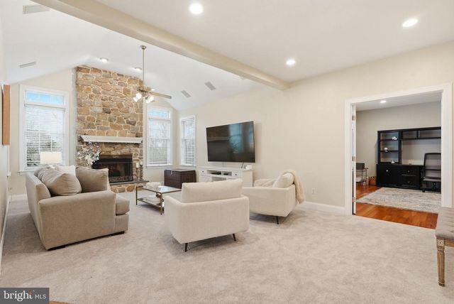 22 SPRINGLEA LN, Chester Springs, PA 19425