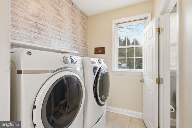 22 SPRINGLEA LN, Chester Springs, PA 19425