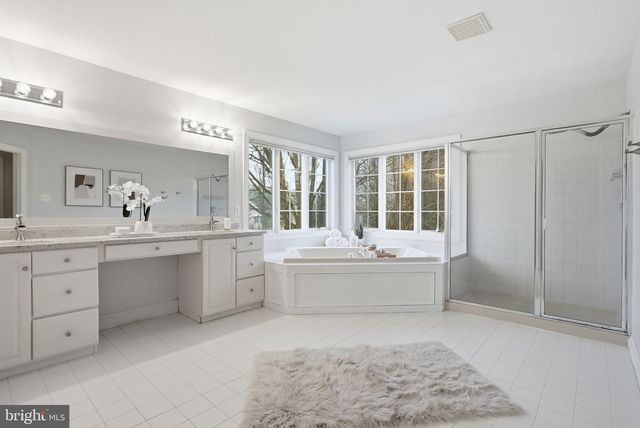 22 SPRINGLEA LN, Chester Springs, PA 19425