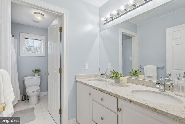 22 SPRINGLEA LN, Chester Springs, PA 19425