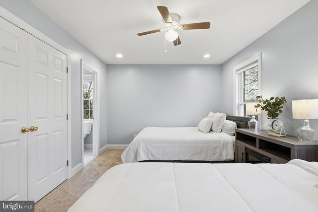 22 SPRINGLEA LN, Chester Springs, PA 19425