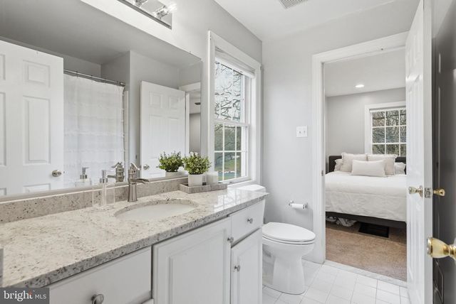 22 SPRINGLEA LN, Chester Springs, PA 19425