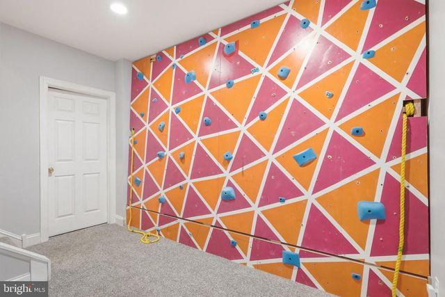 22 SPRINGLEA LN, Chester Springs, PA 19425