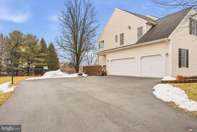 22 SPRINGLEA LN, Chester Springs, PA 19425