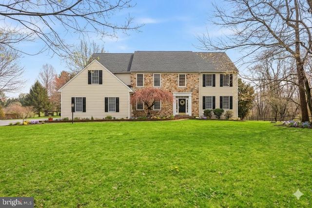 22 SPRINGLEA LN, Chester Springs, PA 19425