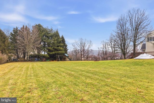 22 SPRINGLEA LN, Chester Springs, PA 19425
