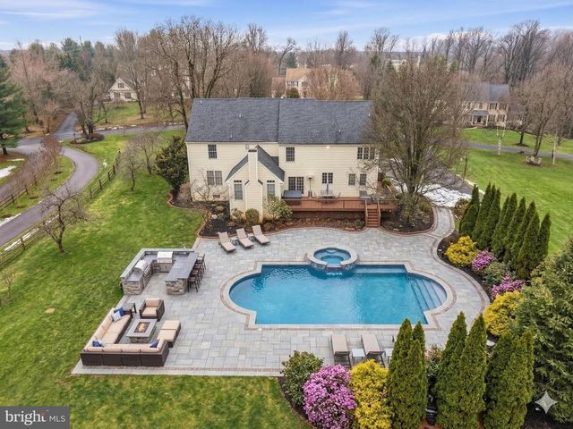 22 SPRINGLEA LN, Chester Springs, PA 19425