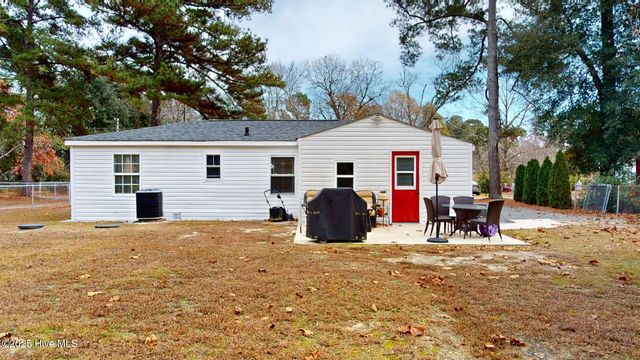 276 Edgewood Terrace Drive, West End, NC 27376