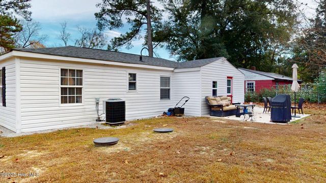 276 Edgewood Terrace Drive, West End, NC 27376