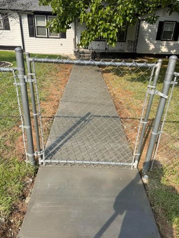 274 Gibson Road, Easley, SC 29640