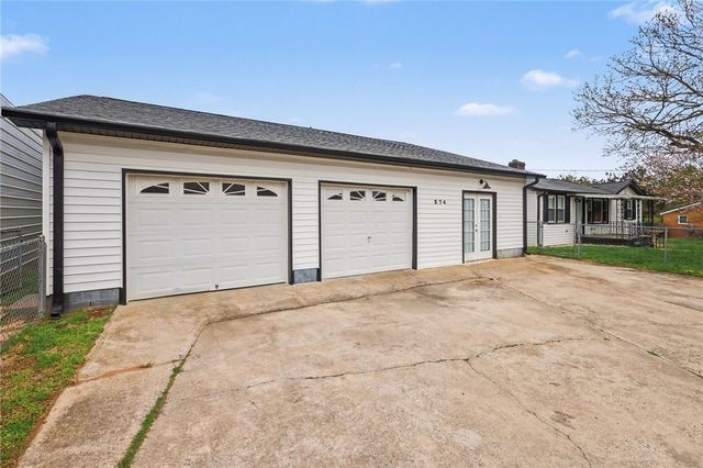 274 Gibson Road, Easley, SC 29640