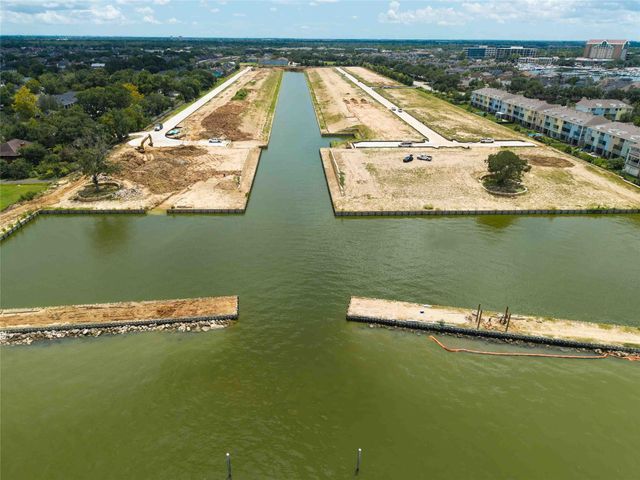 405 Seaway Drive, League City, TX 77573