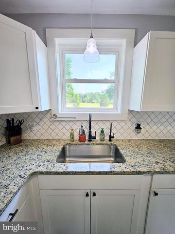 279 RUSSELL AVE, Vineland, NJ 08360