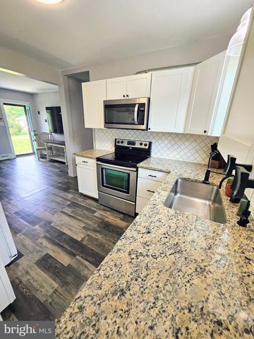 279 RUSSELL AVE, Vineland, NJ 08360
