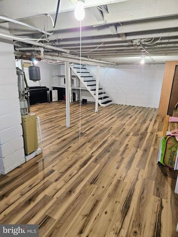 279 RUSSELL AVE, Vineland, NJ 08360