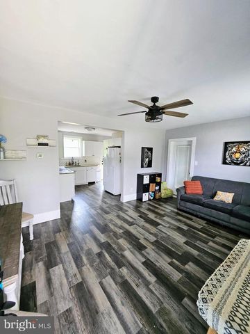 279 RUSSELL AVE, Vineland, NJ 08360