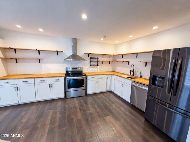 2040 S LONGMORE -- 39, Mesa, AZ 85202
