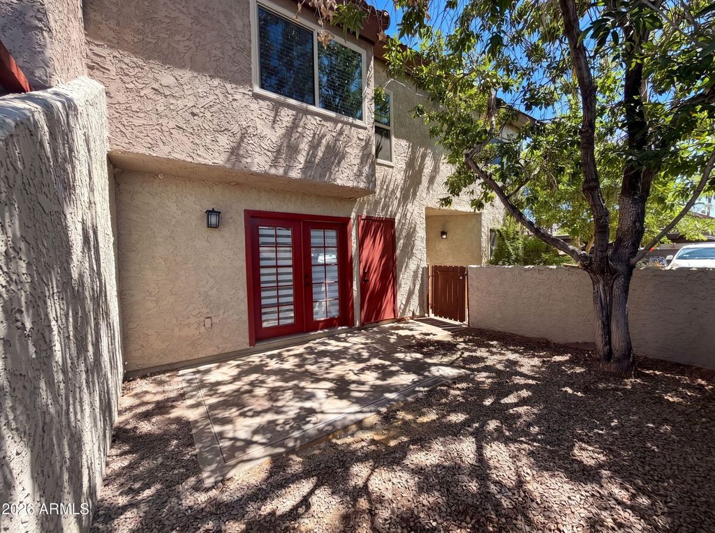 2040 S LONGMORE -- 39, Mesa, AZ 85202 — photo 5