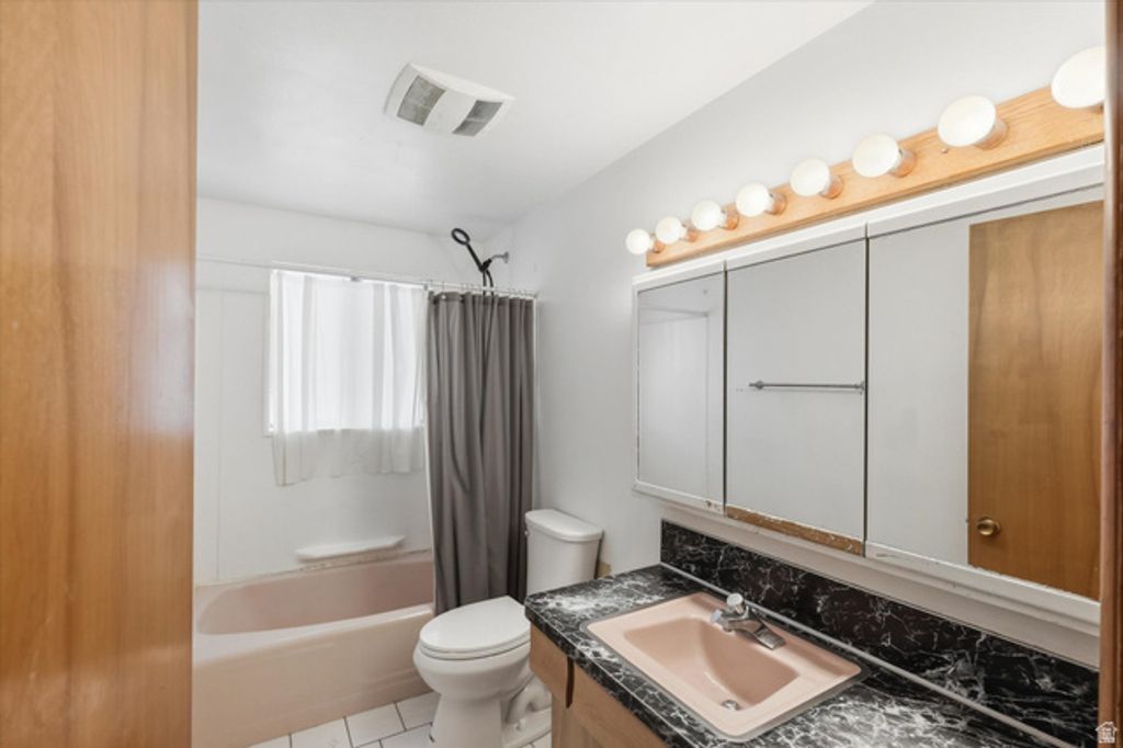 Image 11 of property listing at 1695 E 1400 N, Logan, UT 84341