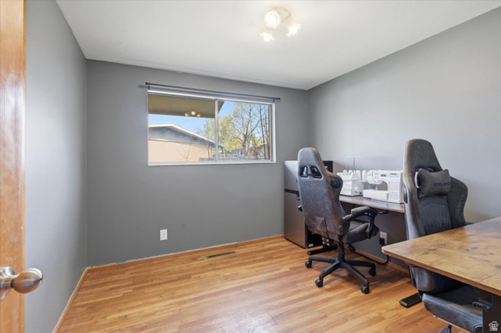 Image 12 of property listing at 1695 E 1400 N, Logan, UT 84341
