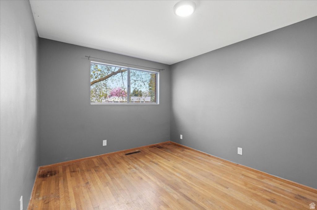 Image 14 of property listing at 1695 E 1400 N, Logan, UT 84341