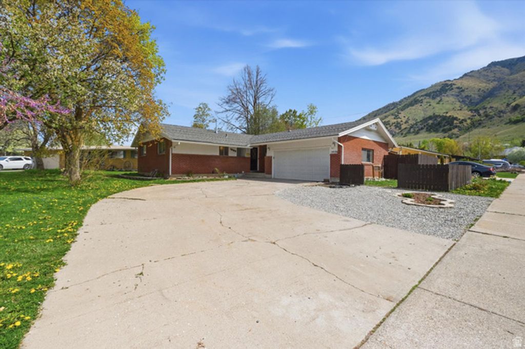 Image 3 of property listing at 1695 E 1400 N, Logan, UT 84341