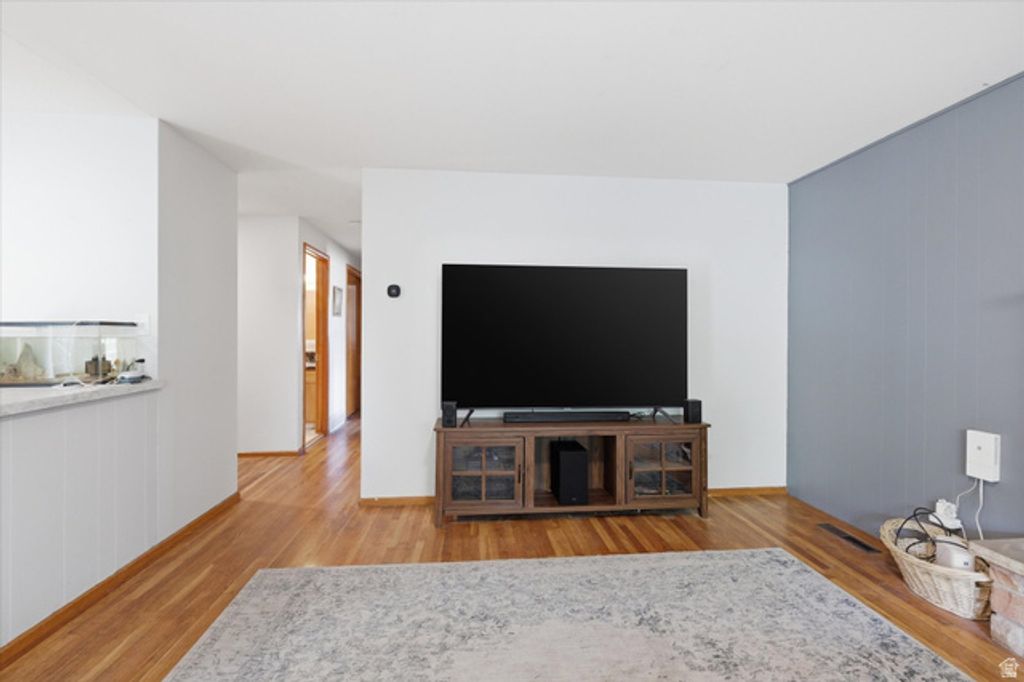 Image 7 of property listing at 1695 E 1400 N, Logan, UT 84341