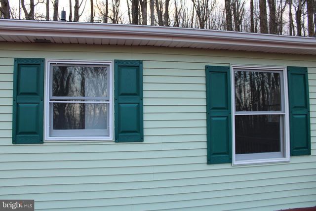 28 HENRY WAY, Linden, VA 22642