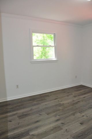 28 HENRY WAY, Linden, VA 22642