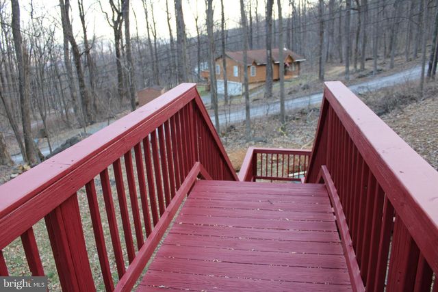 28 HENRY WAY, Linden, VA 22642