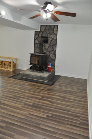 28 HENRY WAY, Linden, VA 22642