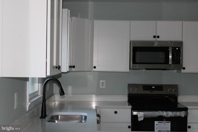 28 HENRY WAY, Linden, VA 22642