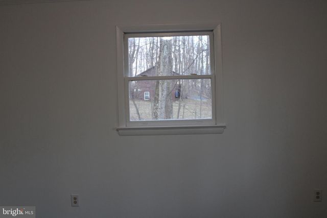 28 HENRY WAY, Linden, VA 22642