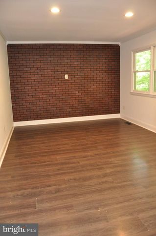 28 HENRY WAY, Linden, VA 22642