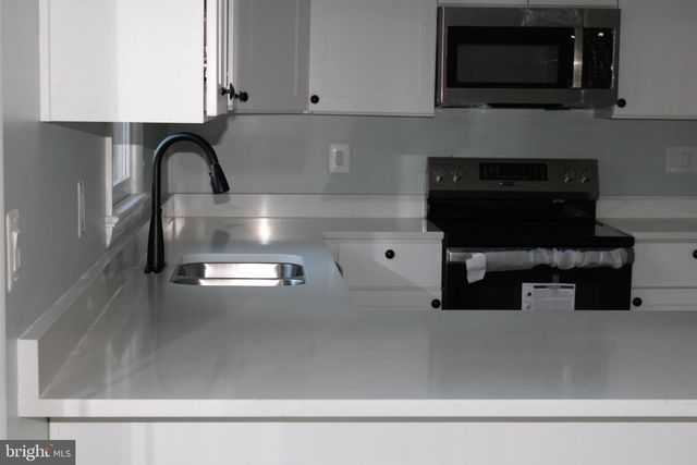 28 HENRY WAY, Linden, VA 22642