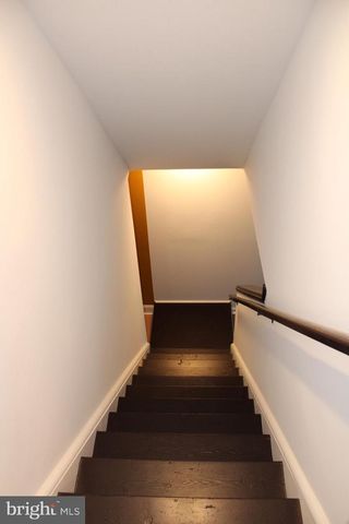 28 HENRY WAY, Linden, VA 22642