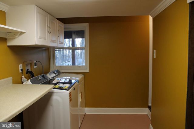 28 HENRY WAY, Linden, VA 22642