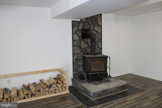 28 HENRY WAY, Linden, VA 22642