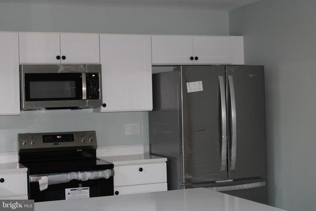 28 HENRY WAY, Linden, VA 22642