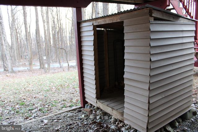 28 HENRY WAY, Linden, VA 22642