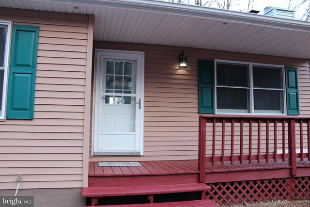 28 HENRY WAY, Linden, VA 22642