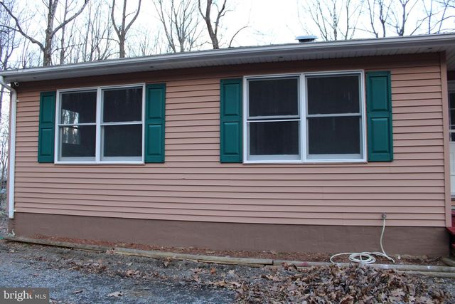 28 HENRY WAY, Linden, VA 22642