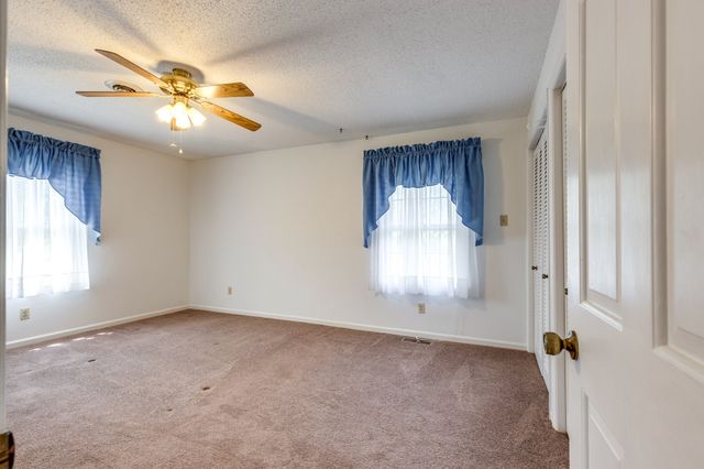 707 Summertown Hwy, Hohenwald, TN 38462