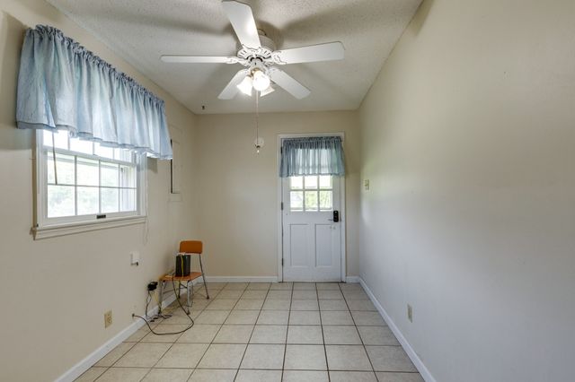 707 Summertown Hwy, Hohenwald, TN 38462