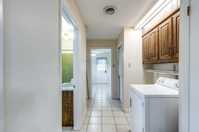707 Summertown Hwy, Hohenwald, TN 38462