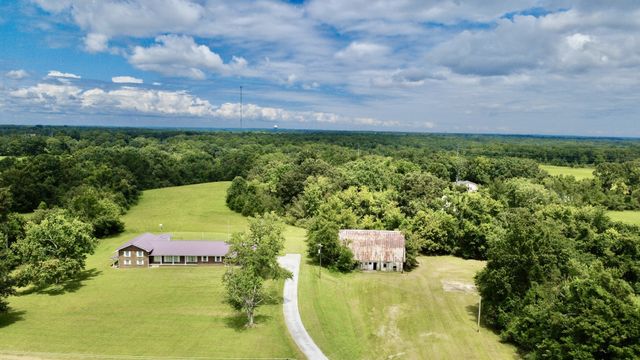 707 Summertown Hwy, Hohenwald, TN 38462