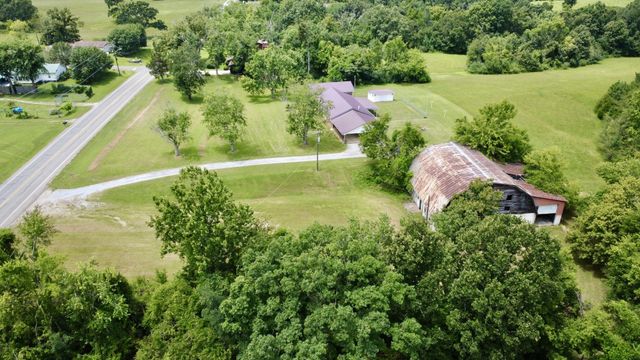 707 Summertown Hwy, Hohenwald, TN 38462